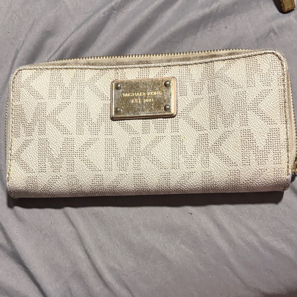 Michael Kors Beige Logo Wallet